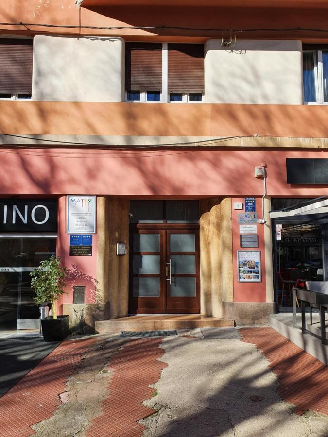 Polai Boutique Apartments With Free Parking Buitenkant foto