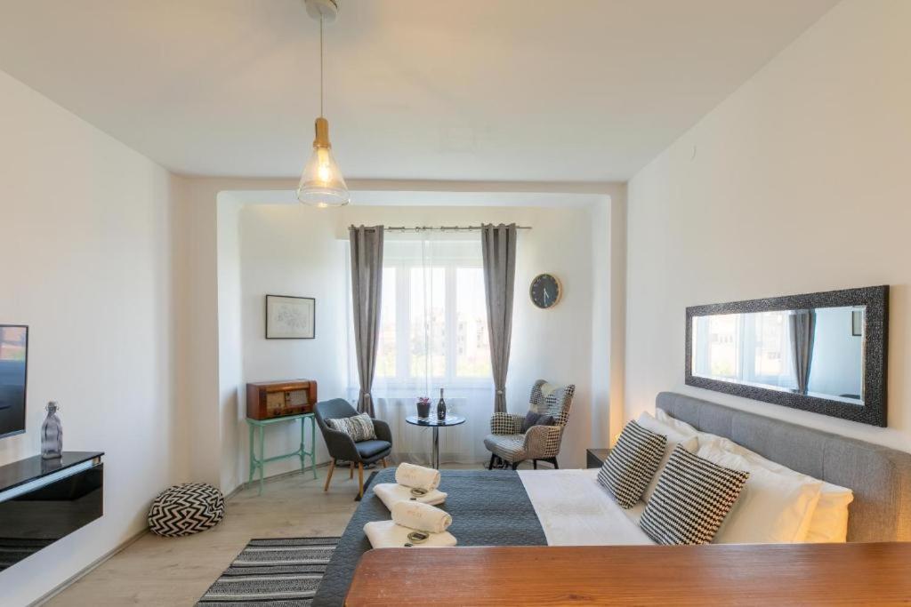 Polai Boutique Apartments With Free Parking Buitenkant foto
