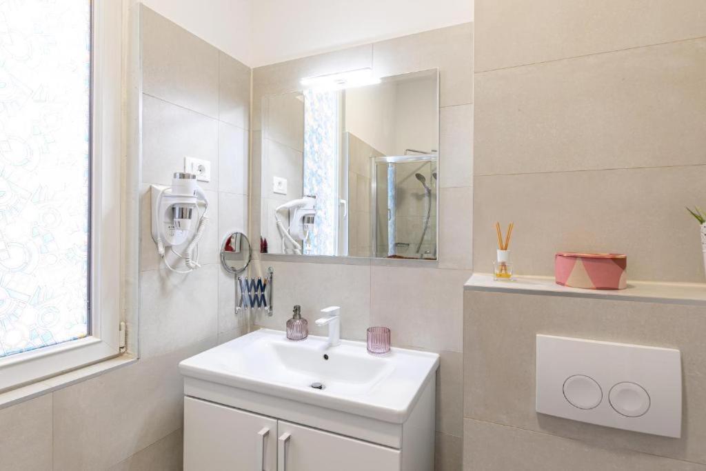 Polai Boutique Apartments With Free Parking Buitenkant foto