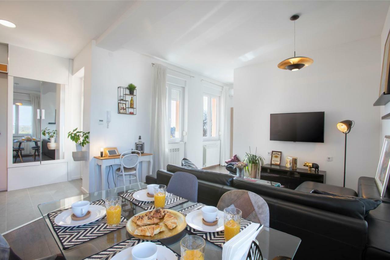 Polai Boutique Apartments With Free Parking Buitenkant foto